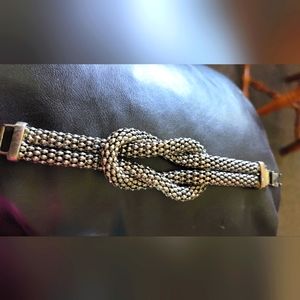 Knot bracelet